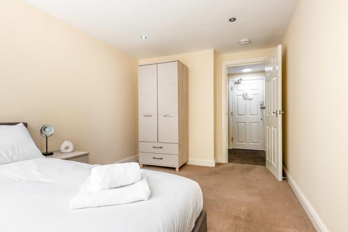 Bright 1 Bedroom Budget Flat In Central Pontefract Buitenkant foto