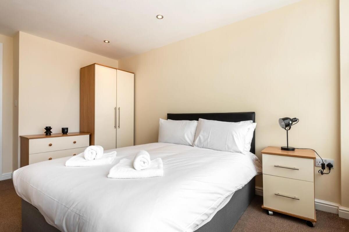Bright 1 Bedroom Budget Flat In Central Pontefract Buitenkant foto