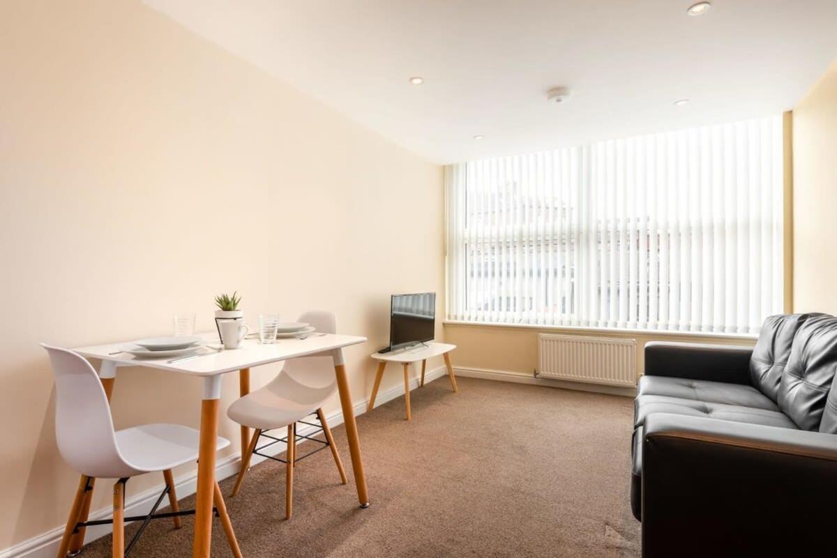 Bright 1 Bedroom Budget Flat In Central Pontefract Buitenkant foto
