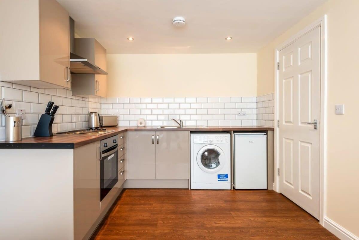 Bright 1 Bedroom Budget Flat In Central Pontefract Buitenkant foto