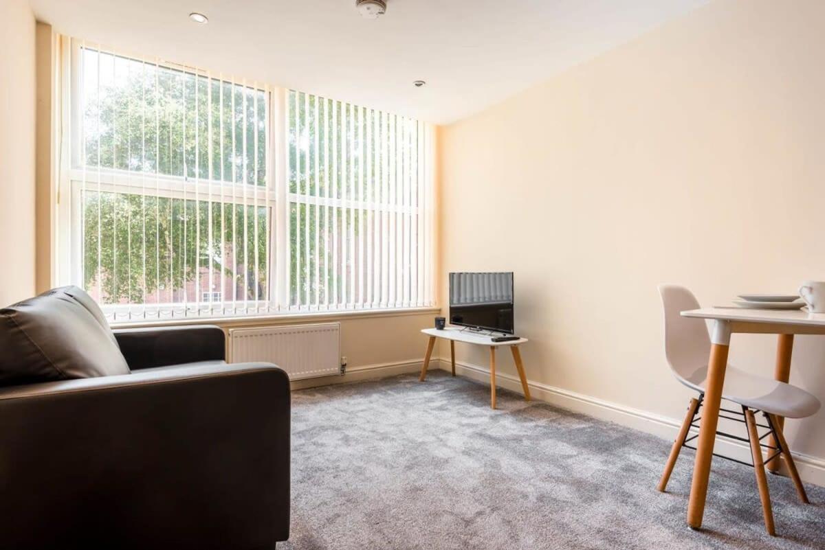 Bright 1 Bedroom Budget Flat In Central Pontefract Buitenkant foto