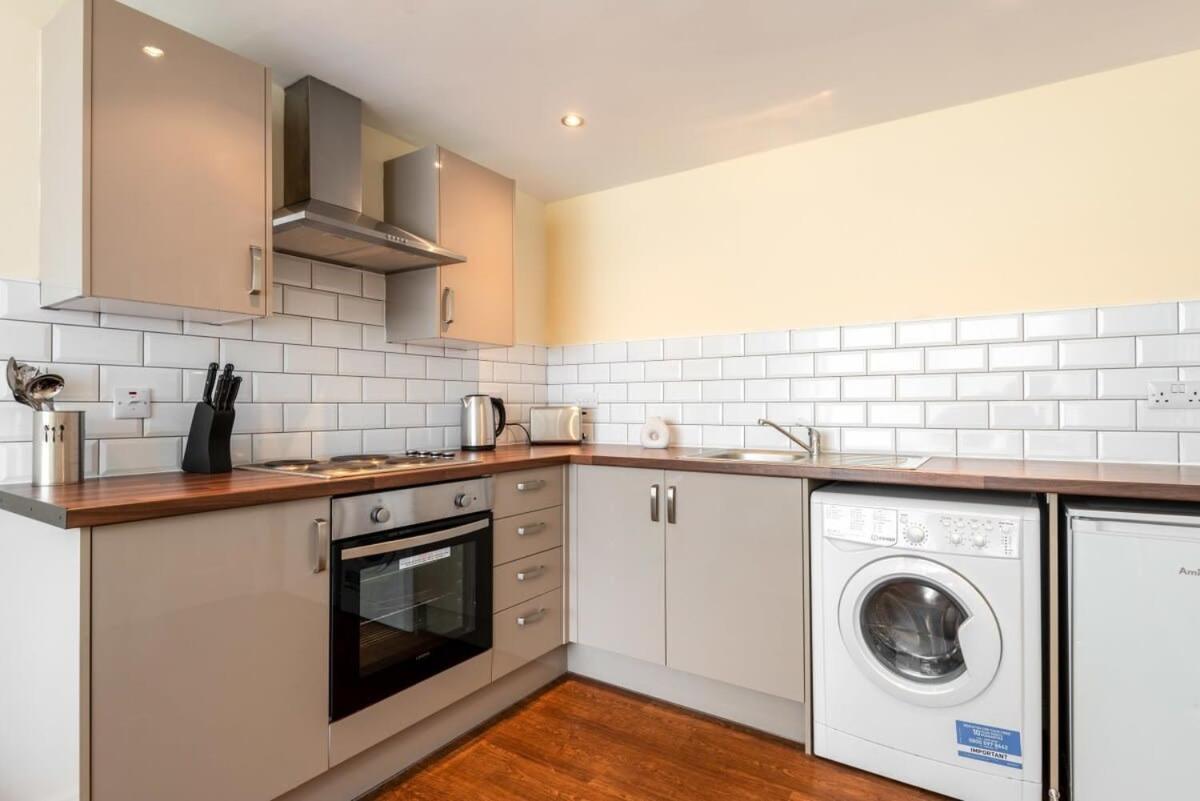Bright 1 Bedroom Budget Flat In Central Pontefract Buitenkant foto